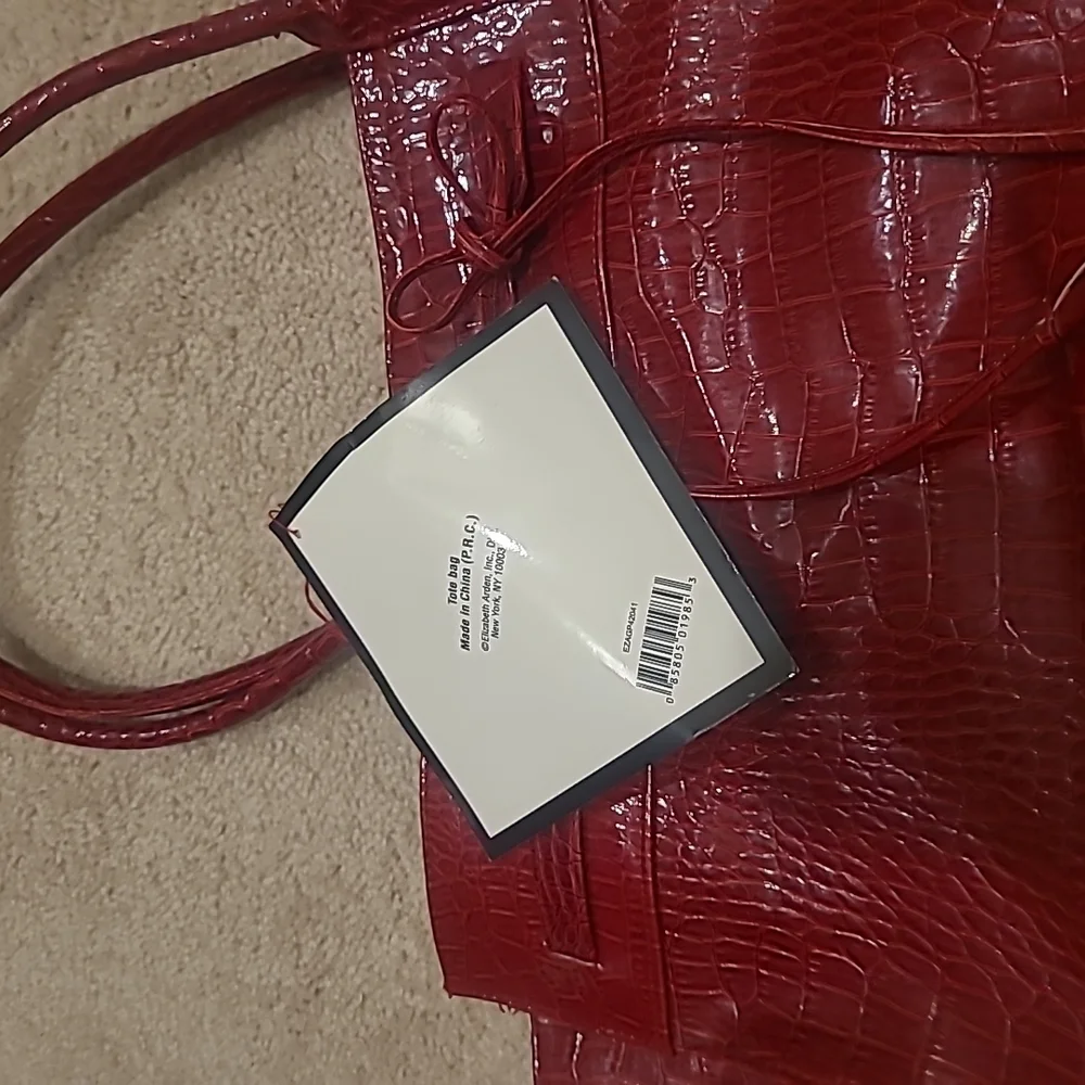 Elizabeth Arden Oversized Red Alligator Skin Faux Tote - Picture 14 of 15